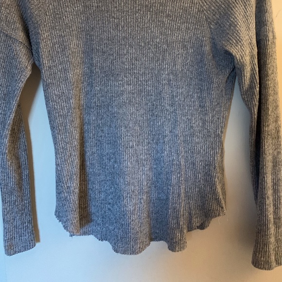 Grey Pac Sun Long Sleeve - Picture 4 of 4